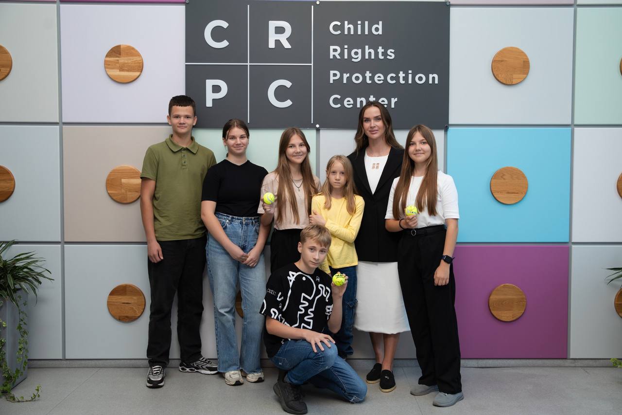 Відома українська тенісистка Еліна Світоліна зустрілася з дітьми, повернутими з російської депортації